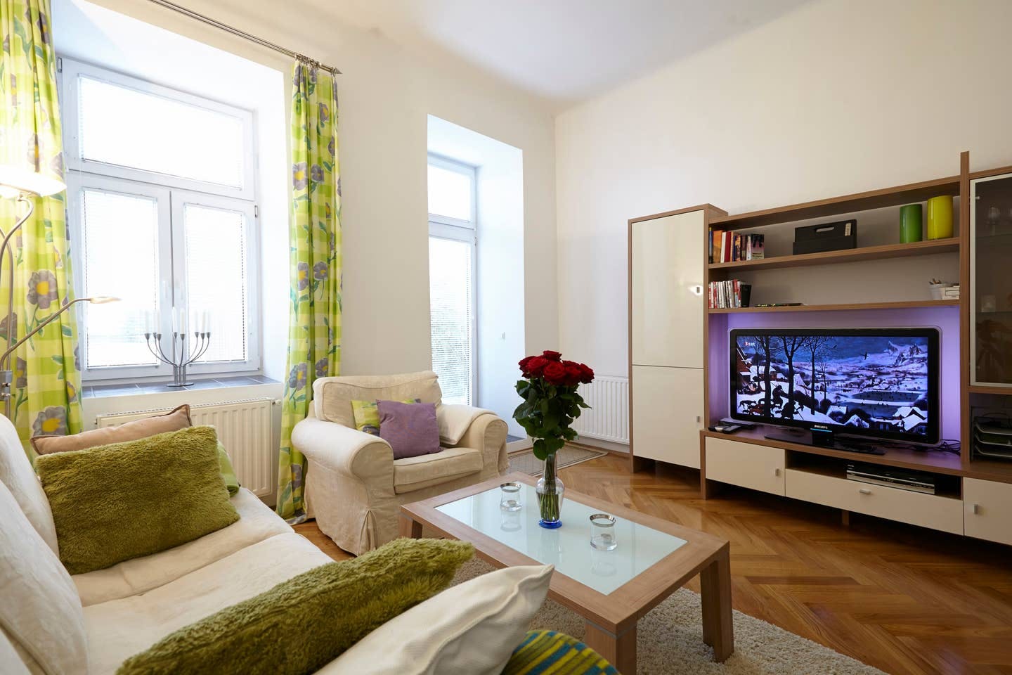 Apartment for rent for €3,295 per month in Vienna, Neustiftgasse