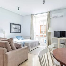 Monolocale in affitto a 900 € al mese a Valencia, Carrer Sant Martí