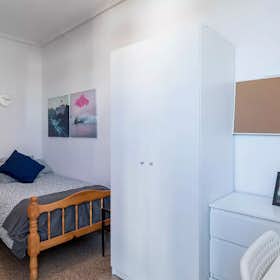 Private room for rent for €250 per month in Valencia, Carrer Serra de Corbera