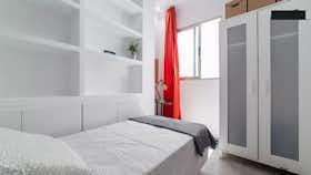 私人房间 正在以 €275 的月租出租，其位于 Valencia, Carrer de Sant Vicent Màrtir