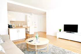 Appartement te huur voor € 1.695 per maand in Berlin, Leibnizstraße