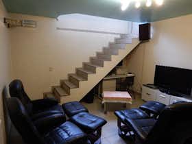 Mieszkanie do wynajęcia za 885 € miesięcznie w mieście Ixelles, Rue Gray