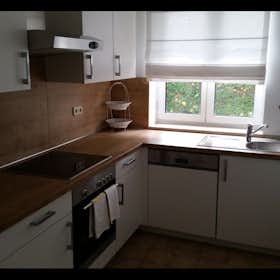 Appartement te huur voor € 1.800 per maand in Feldkirchen, Münchner Straße