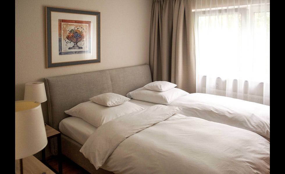 Wohnung zu mieten für 1.800 € pro Monat in Feldkirchen, Karolinenstraße