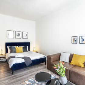 Wohnung zu mieten für 1.895 € pro Monat in Berlin, Kurfürstenstraße