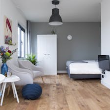 Studio for rent for 3.500 € per month in Utrecht, Amsterdamsestraatweg