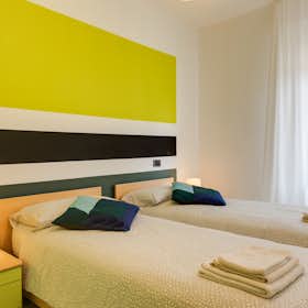 Apartment for rent for €1,650 per month in Forlì, Via Piero Maroncelli