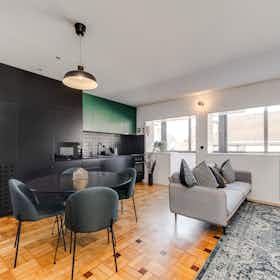公寓 正在以 €2,000 的月租出租，其位于 Vila Nova de Gaia, Rua do Cabo Borges