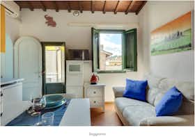Appartement te huur voor € 1.100 per maand in Florence, Via San Giovanni