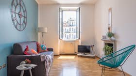Apartment for rent for €2,000 per month in Milan, Via Lodovico Muratori