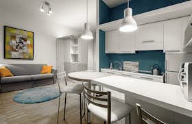 公寓 正在以 €1,100 的月租出租，其位于 Milan, Via Emilio Broglio