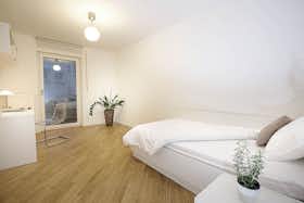 Appartement te huur voor € 2.445 per maand in Nürnberg, Am Plärrer