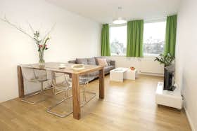 公寓 正在以 €3,765 的月租出租，其位于 Nürnberg, Am Plärrer