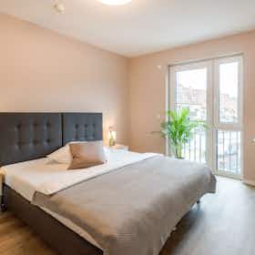 Wohnung zu mieten für 2.890 € pro Monat in Munich, Ottobrunner Straße
