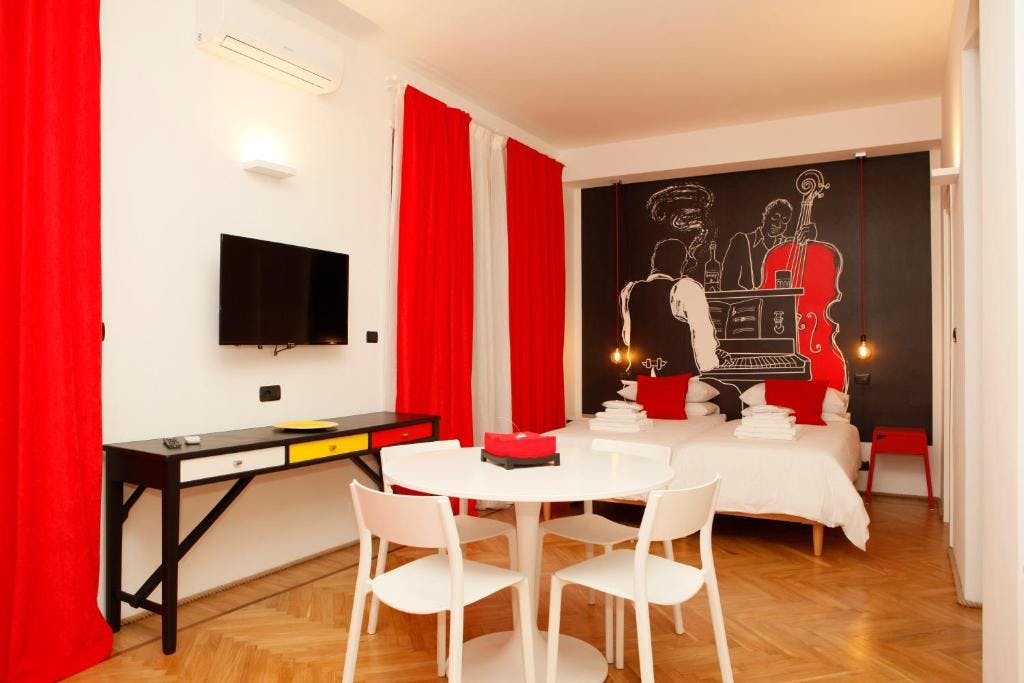 Via Alessandro Manzoni, Turin