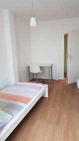 Приватна кімната за оренду для 650 EUR на місяць у Hamburg, Kieler Straße