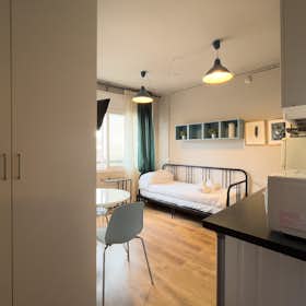 Studio for rent for €1,100 per month in Barcelona, Carrer del Vallès