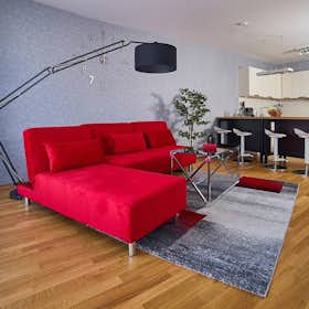 Apartment for rent for €2,700 per month in Vienna, Schönbrunner Straße