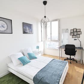 Private room for rent for €930 per month in Paris, Boulevard de Charonne