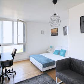 Private room for rent for €995 per month in Paris, Boulevard de Charonne