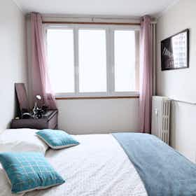 Private room for rent for €850 per month in Paris, Rue de Lagny