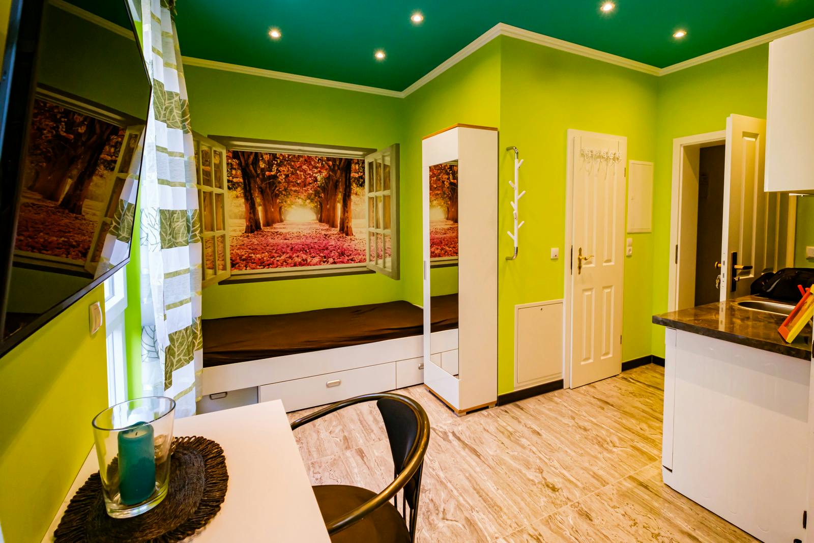 preview gallery tile