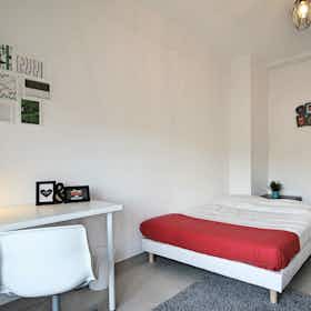 Private room for rent for €500 per month in Marseille, Rue Antoine Pons