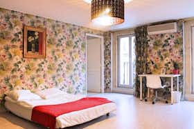 Cameră privată de închiriat pentru 500 EUR pe lună în Marseille, Rue Montgrand