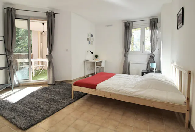 Private room in Boulevard de la Gaye, Marseille (1011272) room image 1