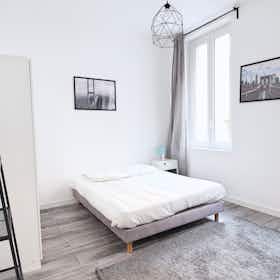 Отдельная комната сдается в аренду за 450 € в месяц в Marseille, Rue Juramy