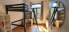Studio for rent for €725 per month in Anderlecht, Avenue Paul Janson