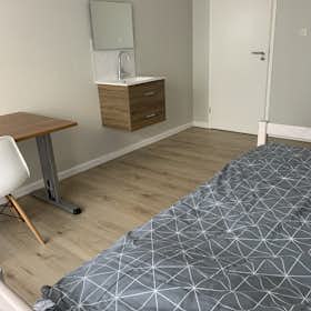Private room for rent for €1,050 per month in Capelle aan den IJssel, Akkerwinde