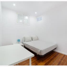 Private room for rent for €500 per month in Lisbon, Rua da Guiné