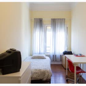Private room for rent for €500 per month in Lisbon, Rua Augusto Gil