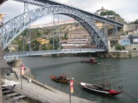Disponível a partir de 10 nov 2024 (Largo dos Arcos da Ribeira, Porto)