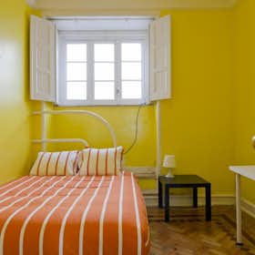 Private room for rent for €550 per month in Lisbon, Rua Damasceno Monteiro