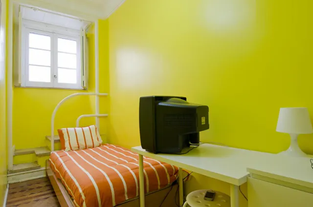 Private room in Rua Damasceno Monteiro, Lisbon (1014260) room image 2