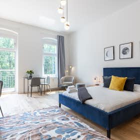 Apartment for rent for €1,500 per month in Berlin, Markgrafendamm