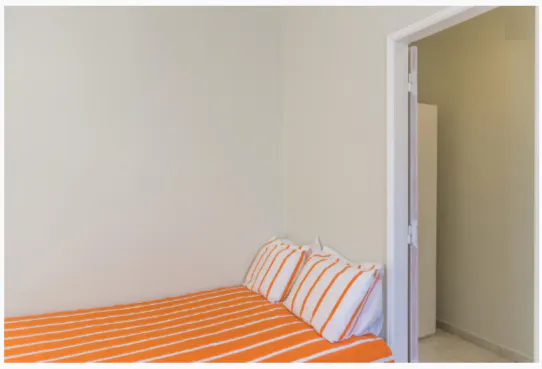 Private room in Rua Sabino de Sousa, Lisbon (1014637) room image 1
