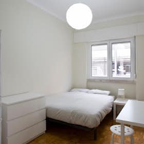 Private room for rent for €550 per month in Lisbon, Rua Abel Botelho
