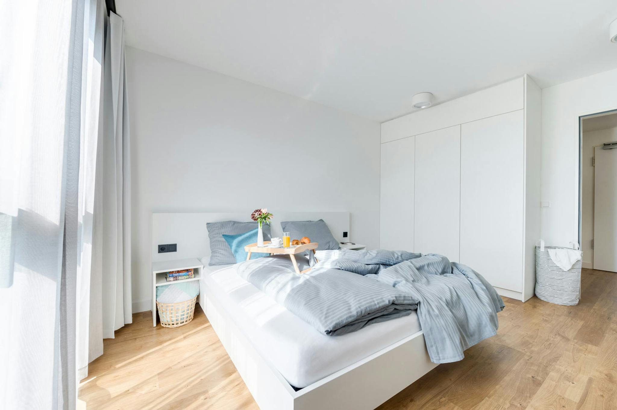 Treskowallee, Berlin preview