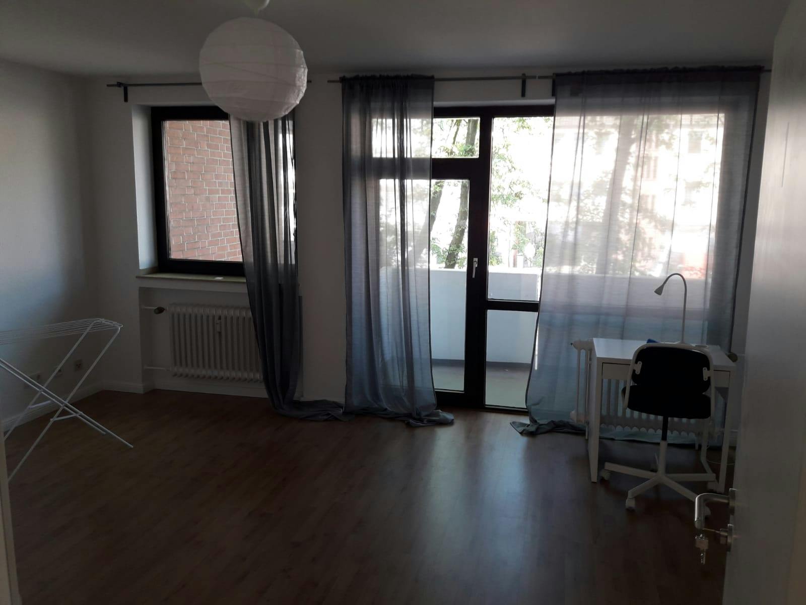 Apartment Düsseldorf, 90m² — photo 2