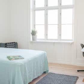 Private room for rent for €1,431 per month in Copenhagen, Vester Voldgade