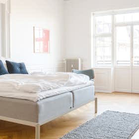 Private room for rent for €1,853 per month in Copenhagen, Otto Mønsteds Gade