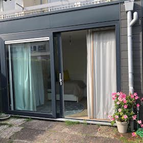 Cameră privată de închiriat pentru 1.000 EUR pe lună în Amsterdam, Aurikelstraat
