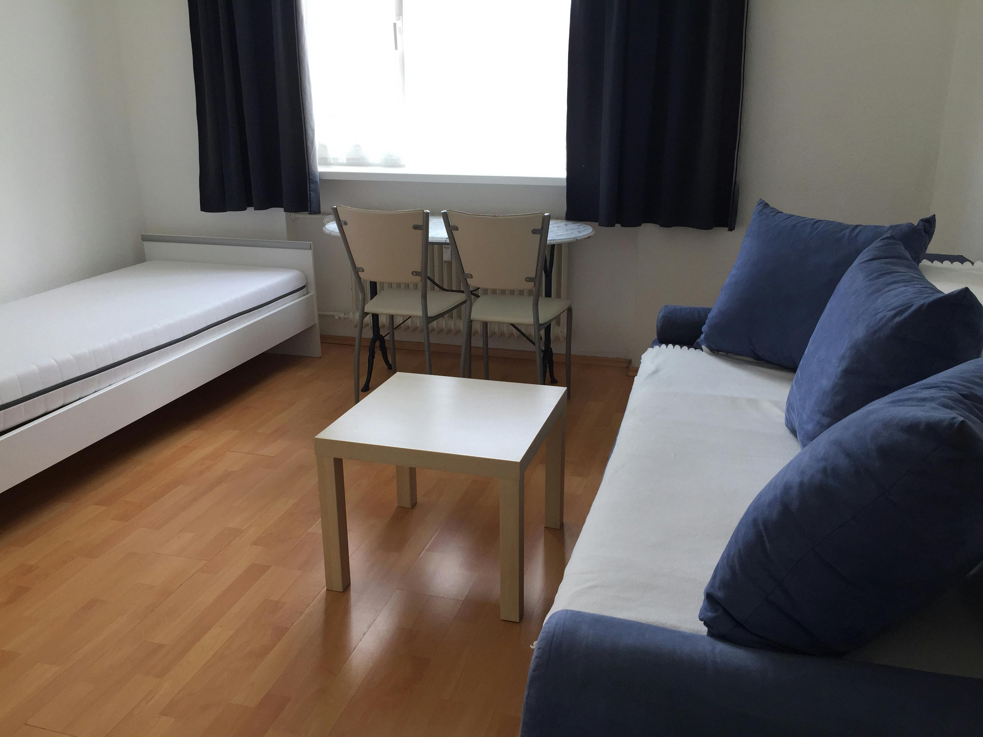 Apartment for rent for €950 per month in Munich, Lerchenauer Straße