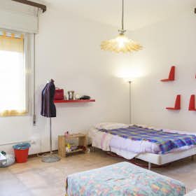 Private room for rent for €750 per month in Bologna, Via Donato Creti