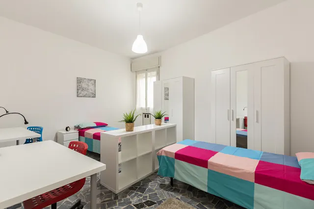 Shared room in Via Arno, Bologna (1019583) room image 1
