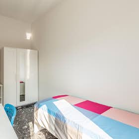 Private room for rent for €650 per month in Bologna, Via Camillo Procaccini