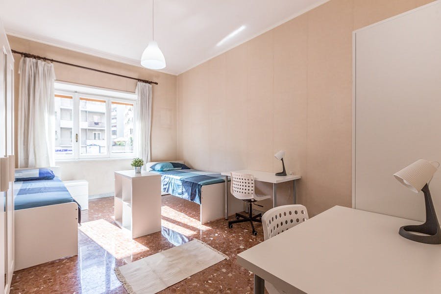 Shared room in Via Statilio Ottato, Rome (1019799) room image 1
